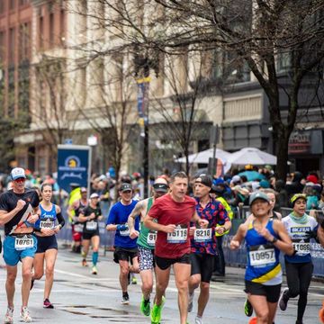 Runners at the 2023 boston marathon boston marathon bq